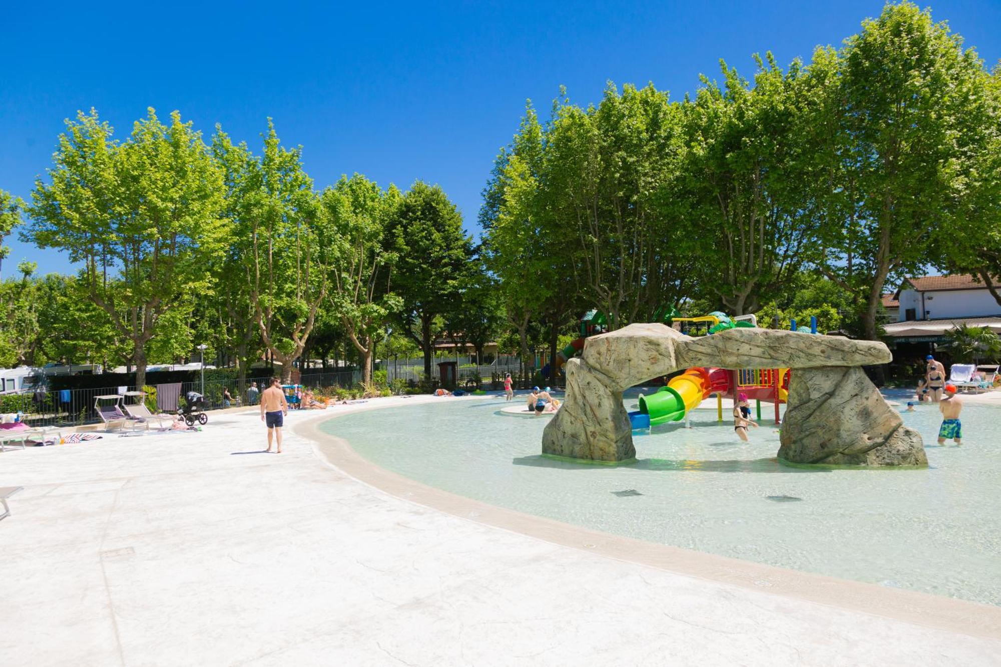Camping Village Lago Maggiore Dormelletto Exterior foto